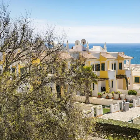 Stunning Sea View In Holiday home